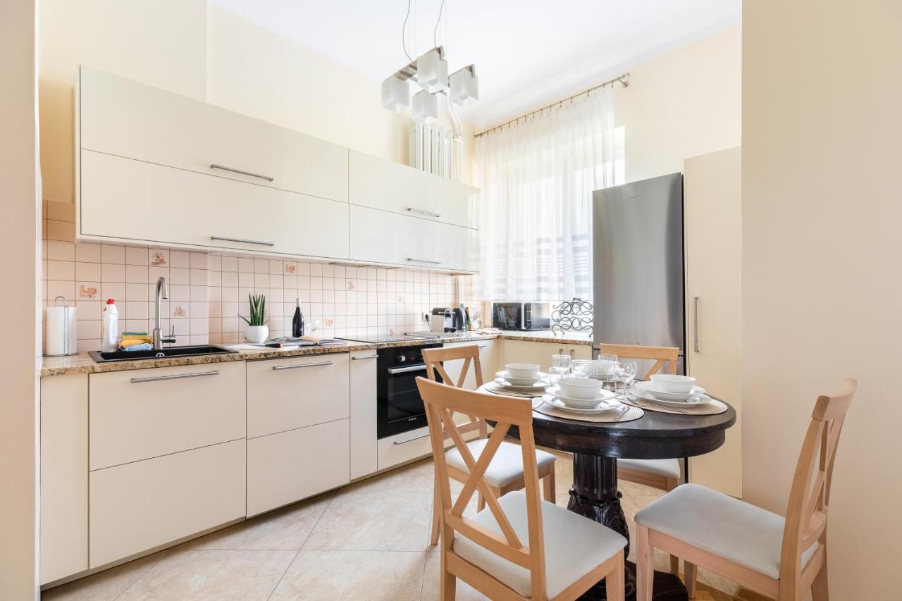 P&O Serviced Apartments Plac Konstytucji Warsaw Exterior photo